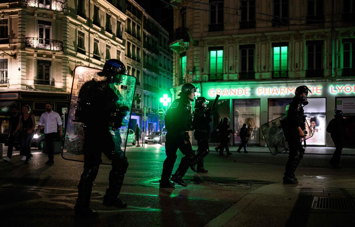 Quatrième nuit de violences d'une « intensité moindre », 471 interpellations