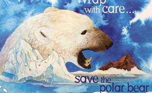 Un emballage de préservatif distribué par le Center for biological diversity le 31 décembre 2010: "Sortez couverts, sauvez l'ours polaire".