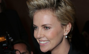 Charlize Theron, le 12 novembre 2013, à Hollywood.