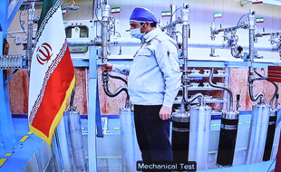 Le complexe nucléaire de Natanz en Iran a été victime d'un accident. Le gouvernement iranien parle de terrorisme.