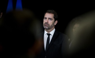 Christophe Castaner, le ministre de l'Intérieur, veut accélérer la mise en place du plan de prévention du suicides dans les forces de l'ordre.