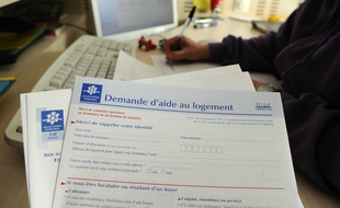 Illustration d'une demande d'aide au logement, des allocations familiales.