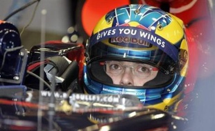 Sébastien Bourdais a remporté presque tous les championnats auxquels il a participé; pourtant, la Formule 1 a longtemps ignoré le talentueux pilote français qui aura dû attendre l'aube de la trentaine pour enfin accéder à la discipline reine du sport automobile.