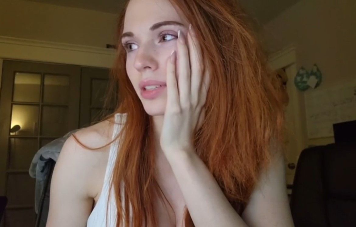 Elle Fait L amour Sur Twitch La double peine de la streameuse Amouranth, victime de violences  conjugales... et de cyberharcèlement sexiste