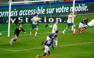 Les Irlandais après le but de William Gallas consécutif à une main de Thierry Henry, le 20 novembre 2009