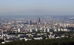 Pour les jeunes cadres et jeunes diplômés, la région Rhône-Alpes est celle qui concilie le mieux dynamisme économique et qualité de vie pour les jeunes cadres et jeunes diplômés, sa capitale Lyon étant aussi considérée comme l'agglomération la plus attractive, selon un sondage de l'Apec publié mercredi.