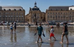 La canicule s’étend, l’incendie maîtrisé et émotion à Gaza