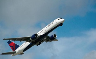 La compagnie aérienne américaine Delta Air Lines a annoncé mercredi qu'elle commandait 40 appareils au constructeur aéronautique européen Airbus, soit un contrat de 5,6 milliards de dollars au prix catalogue