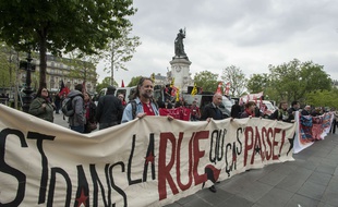Paris le 22/04/2017 - Manifestation pour un "premier tour social" place de la Republique.//GELYPATRICK_1104.032/Credit:PATRICK GELY/SIPA/1704231514