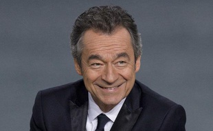 Michel Denisot au Grand Journal de Canal+ pendant le 65e festival de Cannes en mai 2012.