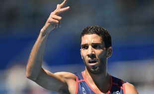 Mahiedine Mekhissi-Benabbad à l'arrivée du 3.000 m steeple des JO de Rio le 17 août 2016.