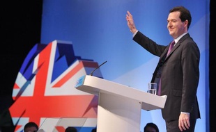 Le ministre britannique des Finances George Osborne a déploré le "veto" de l'Allemagne dans les discussions sur la fusion entre EADS et BAE qui selon lui méritaient d'être poursuivies, rapportait samedi la presse britannique.