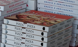 Cartons de pizza. Illustration.