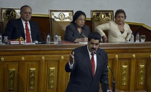 Le président vénézuélien Hugo Chavez, hospitalisé à Cuba depuis sa quatrième opération d'un cancer le 11 décembre, est en train de "remonter la pente", a affirmé mardi le vice-président Nicolas Maduro au retour d'un séjour à La Havane.