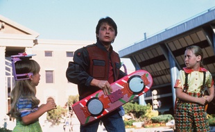 Michael J. Fox dans Retour vers le futur 2.