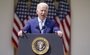 Le président américain Joe Biden dévoile des mesures pour lutter contre la violence des armes à feu le 8 avril 2021 à la Maison Blanche.