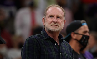 Robert Sarver, le propriétaire des Phoenix Suns, le 13 octobre 2021.