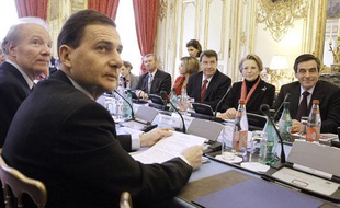 François Fillon a réuni ses ministres pour un séminaire gouvernemental sur l'identité nationale, le 8 février 2010, à Matignon.