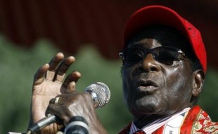 Le président zimbabwéen Robert Mugabe a profité jeudi de son dernier meeting de campagne pour se dire à nouveau prêt à négocier, après le second tour de l'élection présidentielle vendredi, avec l'opposition qui ne participera pas au scrutin.