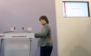 Martine Aubry, avant une conférence de presse au siège du Parti socialiste, le 17 mai 2011.