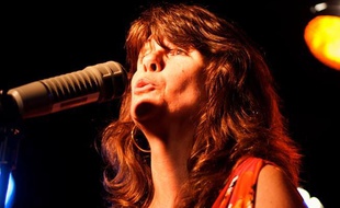 La responsable du projet, Martine Adrian-Scotto, sera aussi sur scène pour interpréter les morceaux de jazz.