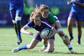 Pauline Bourdon et le XV de France ont surclassé les Irlandaises à Dublin.