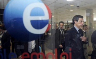 Le Premier ministre François Fillon visite un centre Pôle emploi, le 08 avril 2011