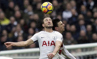 Harry Kane prend le dessus sur Laurent Koscielny