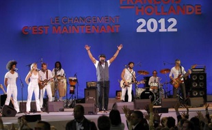 L'ex-tennisman et chanteur Yannick Noah s'est défendu mardi après les attaques portées contre lui par l'UMP à la suite de sa participation au meeting du candidat PS à l'Elysée, François Hollande, dimanche au Bourget, se présentant comme "un citoyen comme tous le monde".