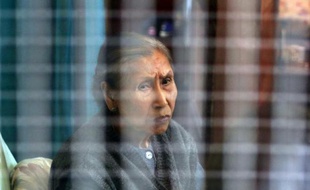 Thi Lua Fanton, 87 ans, photographiée le 29 avril 2014, habite dans le même baraquement de Sainte-Livrade-sur-Lot depuis qu'elle a été rapatriée d'Indochine en 1956