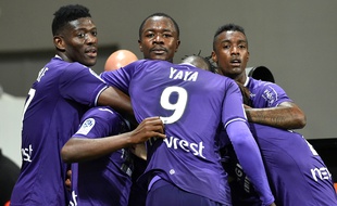 Le TFC de Giannelli Imbula (au centre) a dominé Guingamp au Stadium de Toulouse, le 20 mai 2018 lors de la dernière journée de Ligue 1.