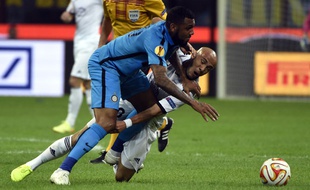Yann Mvila avec l'Inter Milan, le 2 octobre 2014 en Ligue Europa.