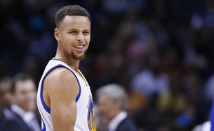 Stephen Curry a inscrit 40 points, dont 28 en un seul quart-temps, face à Charlotte (victoire de Golden State 116-99) le 2 décembre 2015.