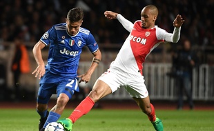Dybala à la lutte avec Fabinho