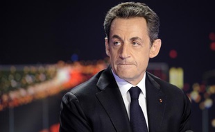 Nicolas Sarkozy, sur le plateau du journal télévisé de TF1, lors de l'annonce de sa candidature à l'élection présidentielle (mercredi 15 février 2012)