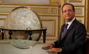Apaiser les Français en proie au "ras le bol" fiscal et réaffirmer sa détermination dans le dossier syrien : François Hollande s'est livré dimanche sur ces deux fronts à un exercice de pédagogie télévisé.