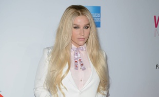 Kesha aux Billboard Women In Music 2016