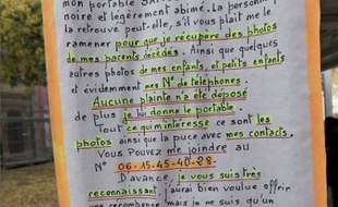 Le mot affiché par Gérard afin de retrouver ses photos et ses numéros.