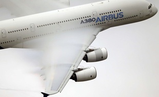 Un Airbus A380 en démonstration au Bourget en 2015.