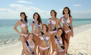 Miss Martinique, Miss Lorraine, Miss Normandie, Miss midi-Pyrénées, Miss Limousin, Miss Mayotte, Miss Nord Pas de Calais en novembre 2011 au Mexique, à Cancun
