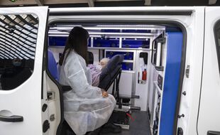 Dans une ambulance à Nice. (illustration)