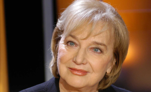 Christine Arnothy, sur le plateau de l'ex-émission littéraire de TF1 «Vol de Nuit», en 2004.