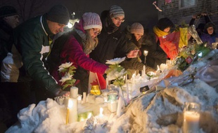 Les Québécois se recueillent au lendemain de la fusillade qui s'est déroulée dans une mosquée de Québec