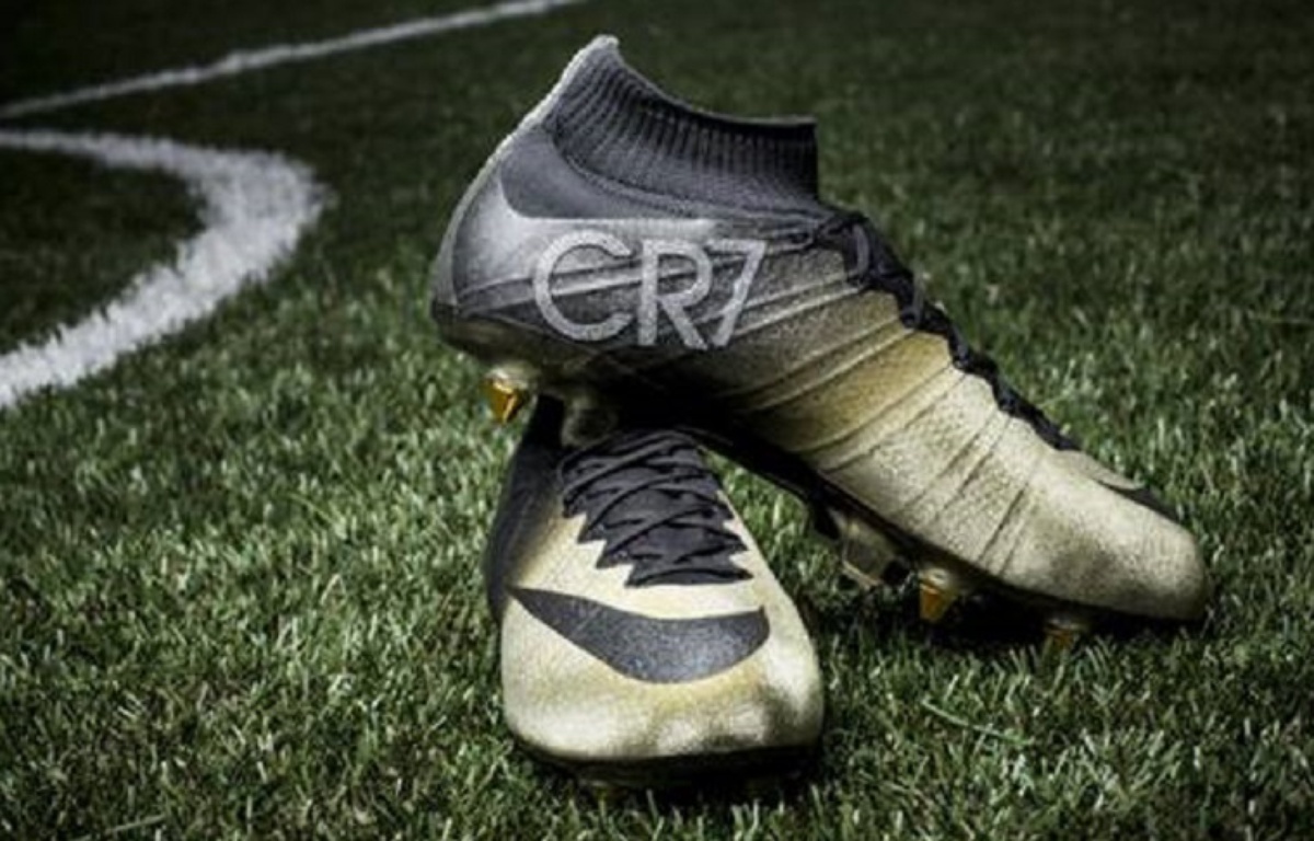 Nouvelle chaussure ronaldo hotsell