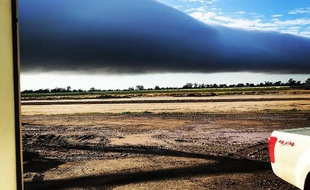 Le gigantesque nuage a été observé dans la ville de Goondiwindi.