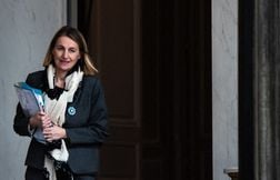 Accusée de corruption, la ministre du Travail porte plainte en retour