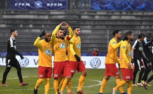 Matthieu Ezikian a définitivement assuré la qualification lyonnaise en inscrivant le troisième but face à Nîmes.