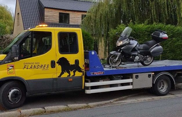 Nord : Alcoolisé et sous stups, il oublie de mettre son casque à moto et...