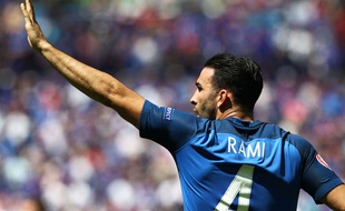Adil Rami a souffert contre l'Irlande.