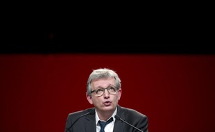 Pierre Laurent, numéro un du PCF, a assuré lundi que le "désastre" de la législative partielle dans l'Oise, qui aboutit à un duel final UMP-FN, sanctionne une politique gouvernementale qui conduit à "l'échec social et politique".